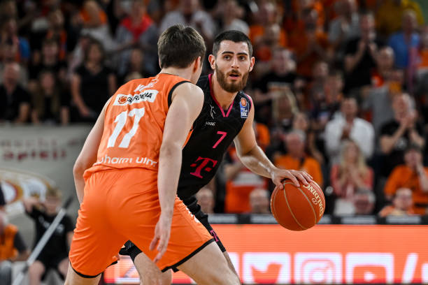 多年轻人参 多年轻人参