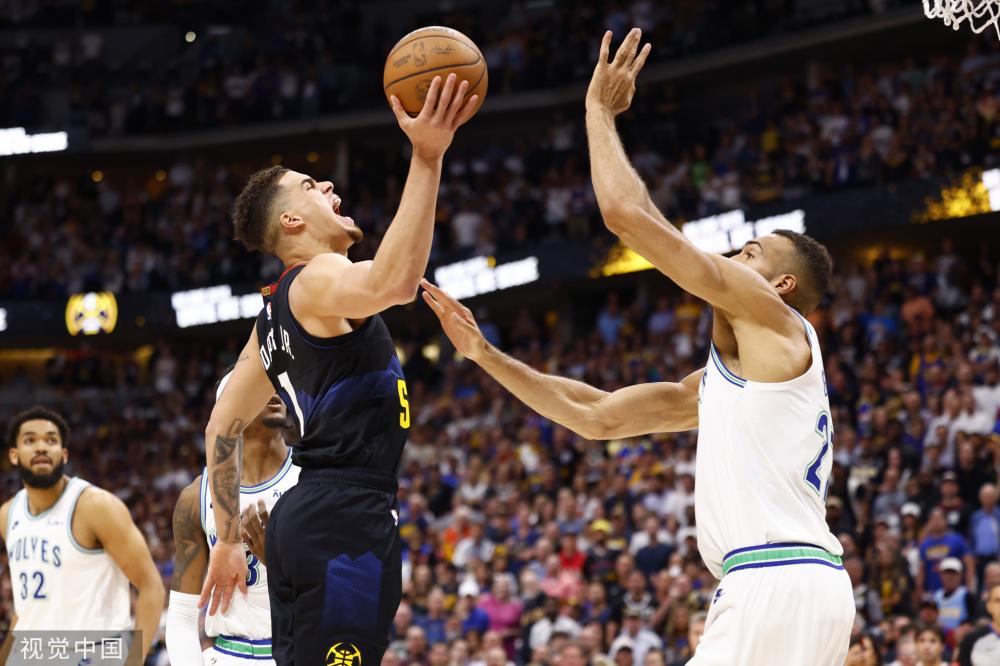 许多球迷也 许多球迷也